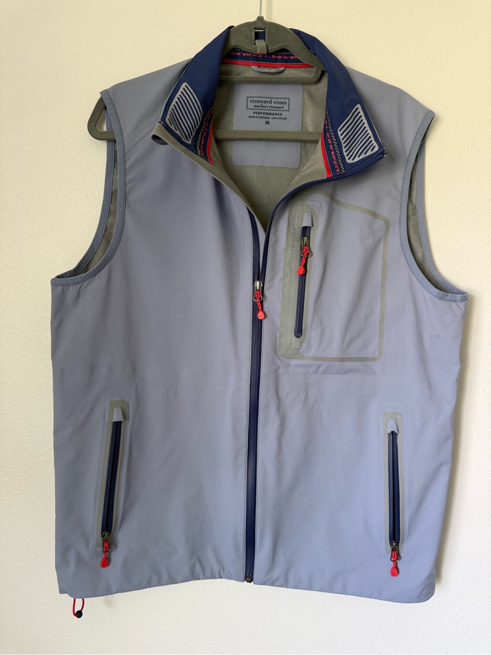 Men’s Vinyard Vines Performance Vest in Size Medium